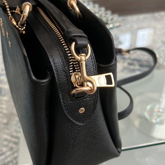 Coach Mini Lillie Carryall - Picture 7 of 9